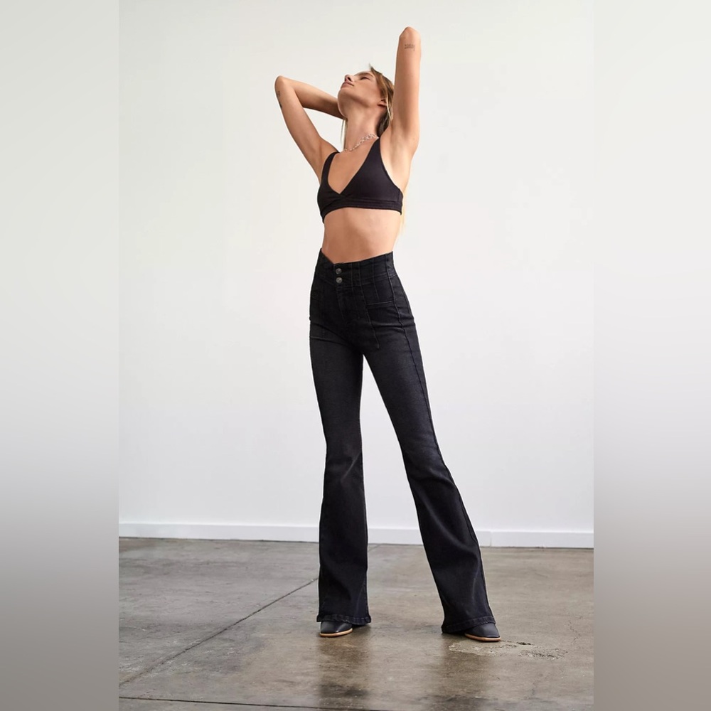 We The Free Jayde Flare Jeans in Onyx Size 25